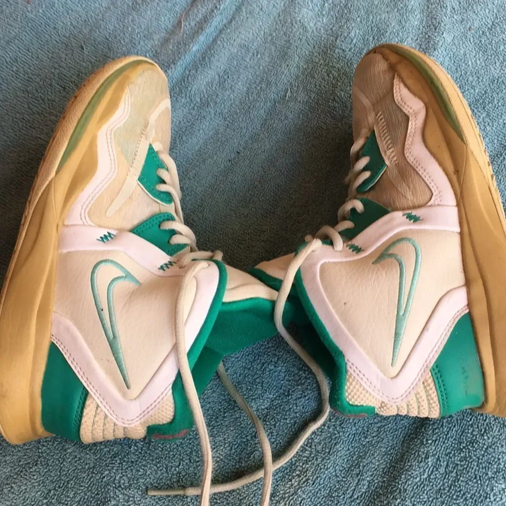 Nike Kyrie Shoes